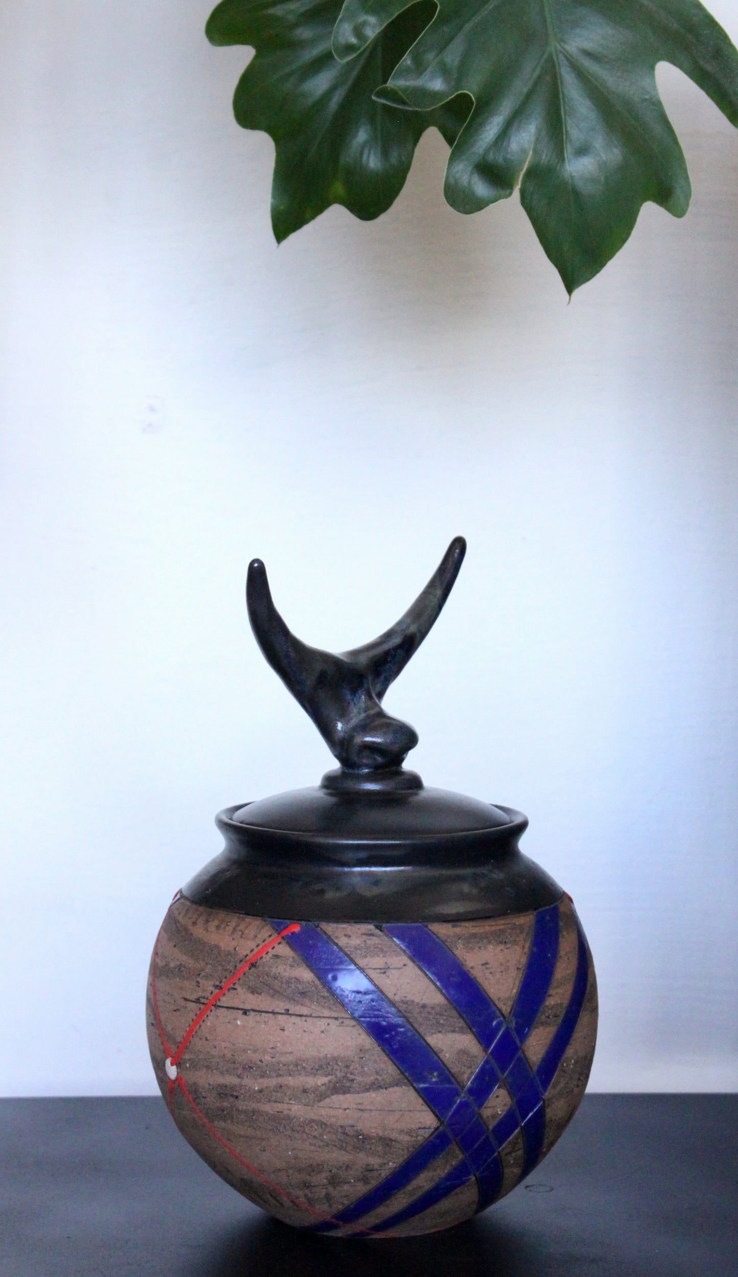 iTyali Spherical Jar