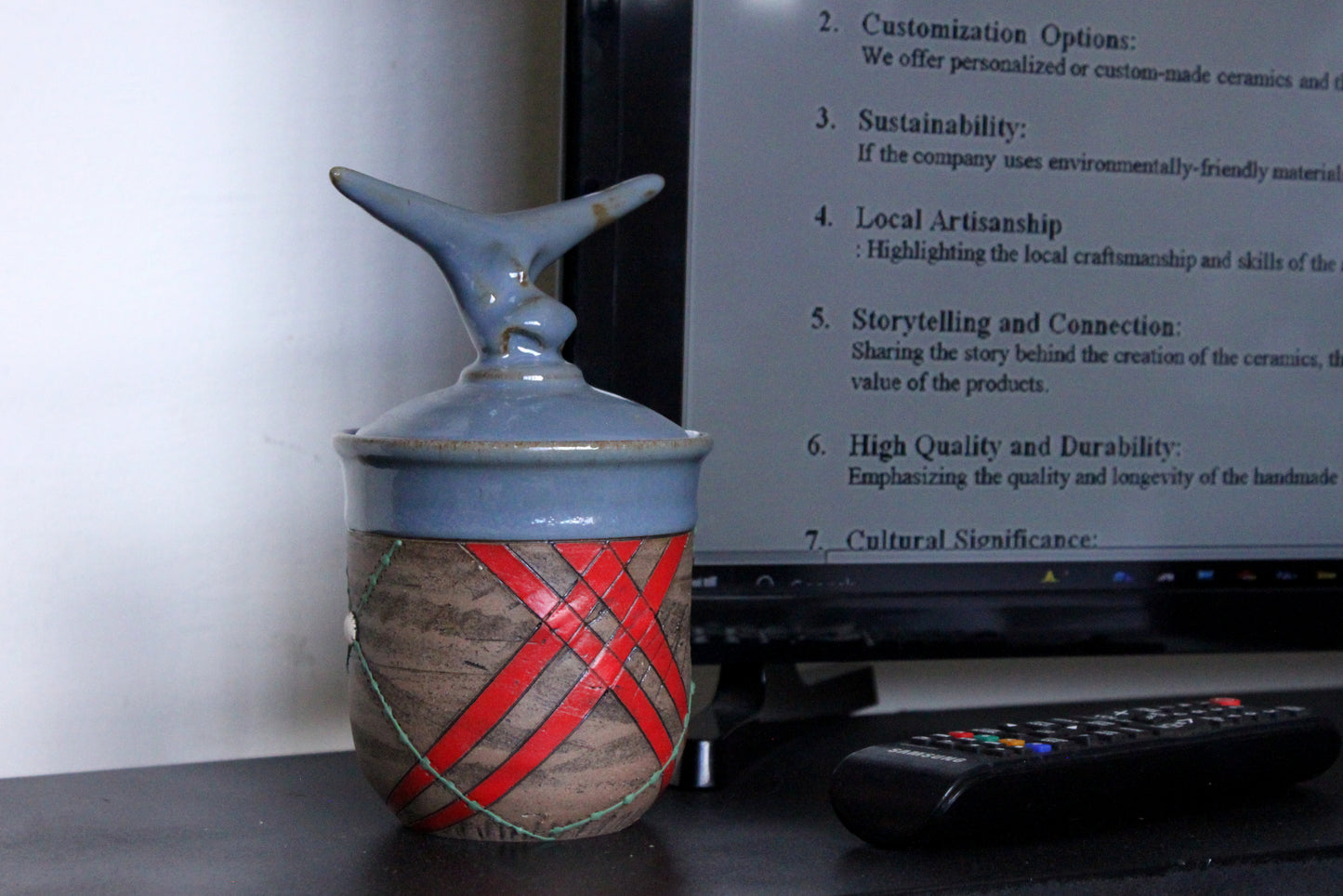 iTyali Cylindrical Jar