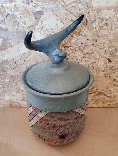 iTyali Cylindrical Jar