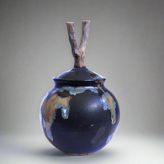 iXhayi Moon Jar