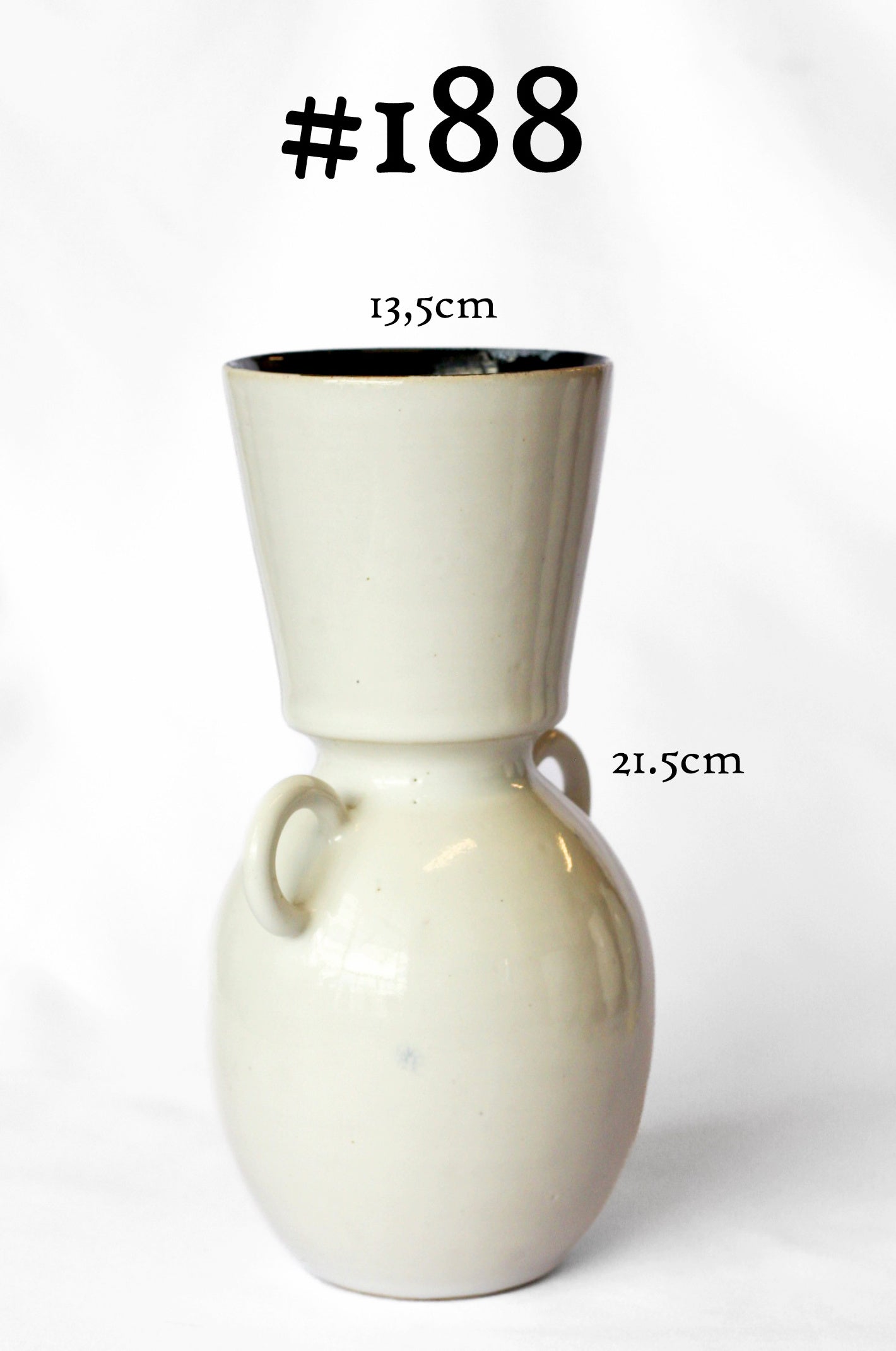 Amnkela jar - round handles